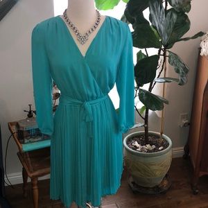 Midi, 3/4 sleeve dress.